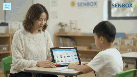 Animated demonstration of opening learning games through the SENBOX AAC app